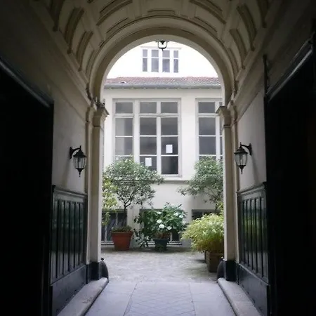Appartement Exceptionnal Duplex On Terrace With Glass Roof And Views Parijs