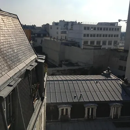 Exceptionnal Duplex On Terrace With Glass Roof And Views Appartement Parijs